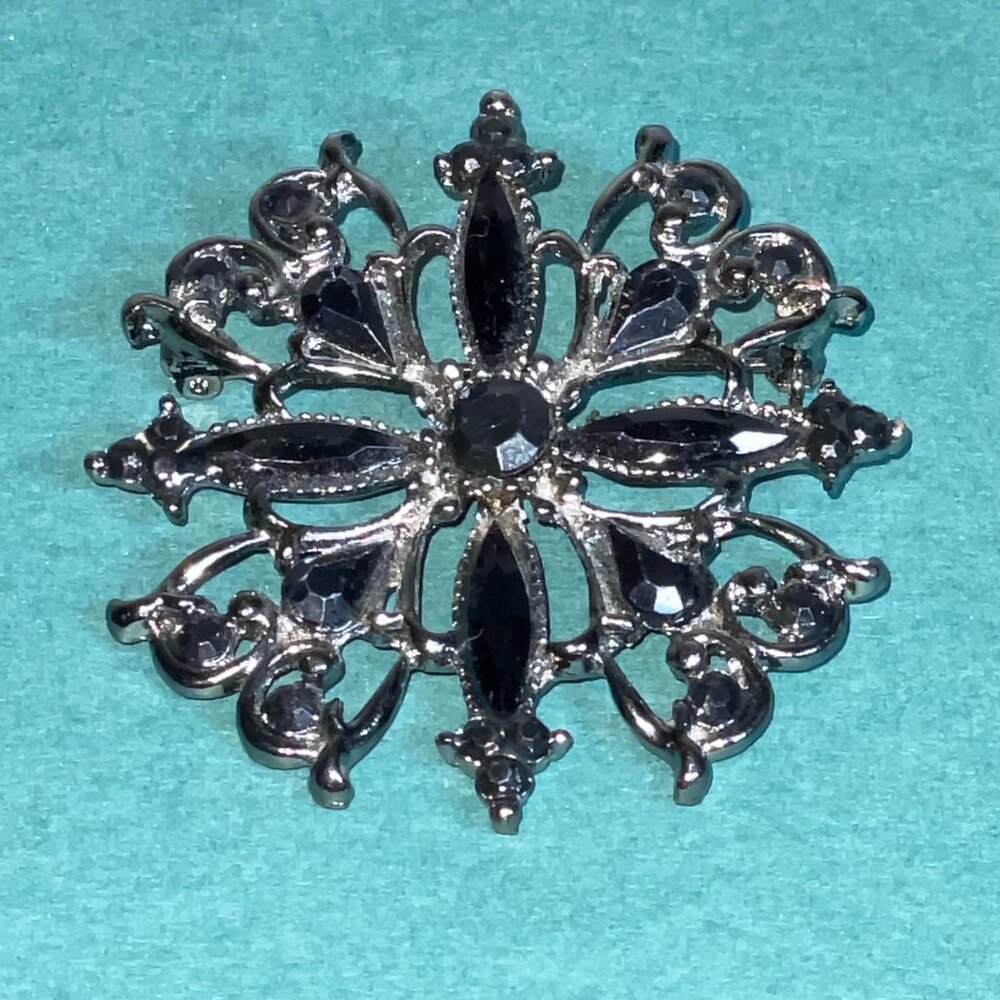Black Rhinestone Gothic Floral Brooch Silver Tone Vintage Style Pin 2" x 2"